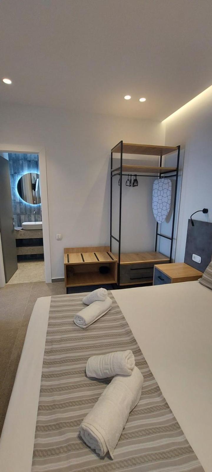 Enalia Luxury Living Appartement Nikiti  Buitenkant foto