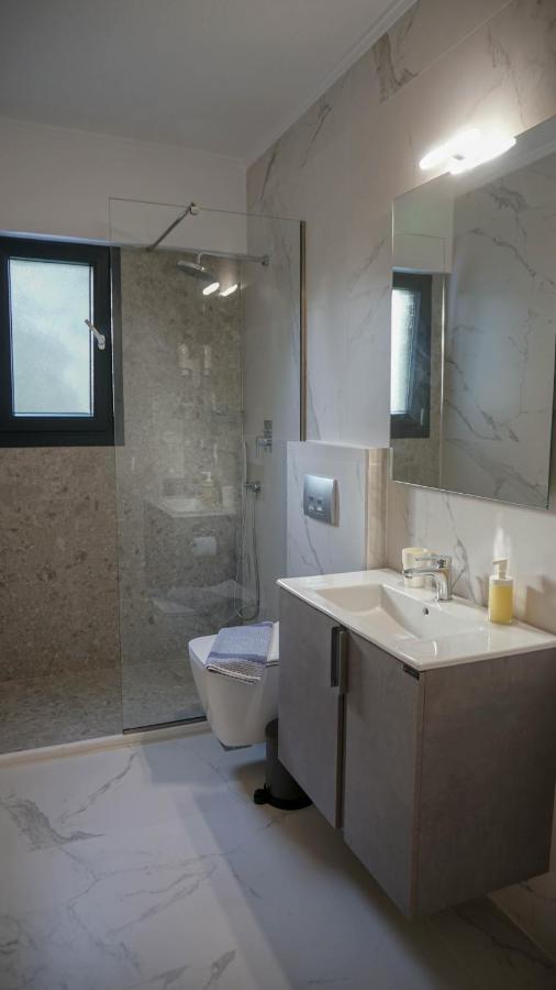 Enalia Luxury Living Appartement Nikiti  Buitenkant foto