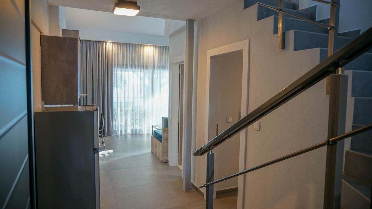 Enalia Luxury Living Appartement Nikiti  Buitenkant foto