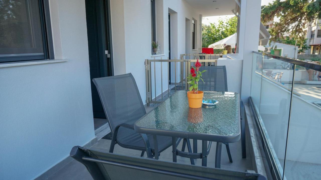 Enalia Luxury Living Appartement Nikiti  Buitenkant foto