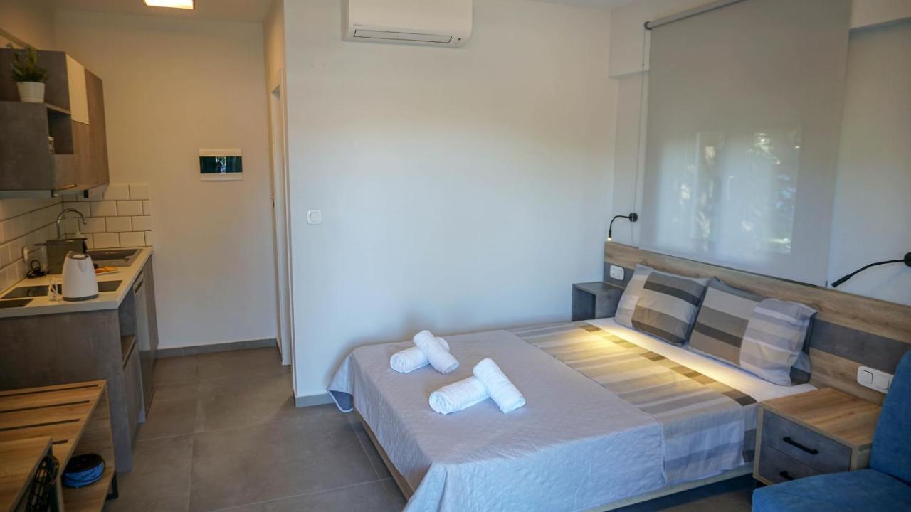 Enalia Luxury Living Appartement Nikiti  Buitenkant foto